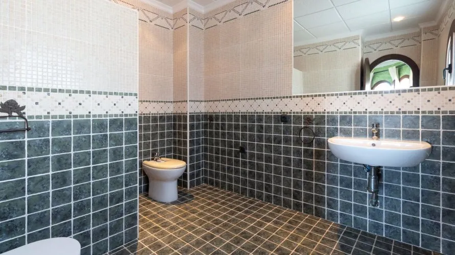 624m² villa for sale, La Zenia, Spain No. 807 № 13