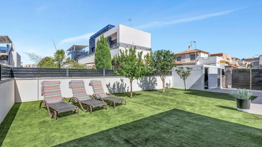 120m² villa for sale, Torrevieja, Spain No. 875 № 25
