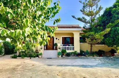 3 bedrooms villa for sale, Daya Vieja, Spain No. 856